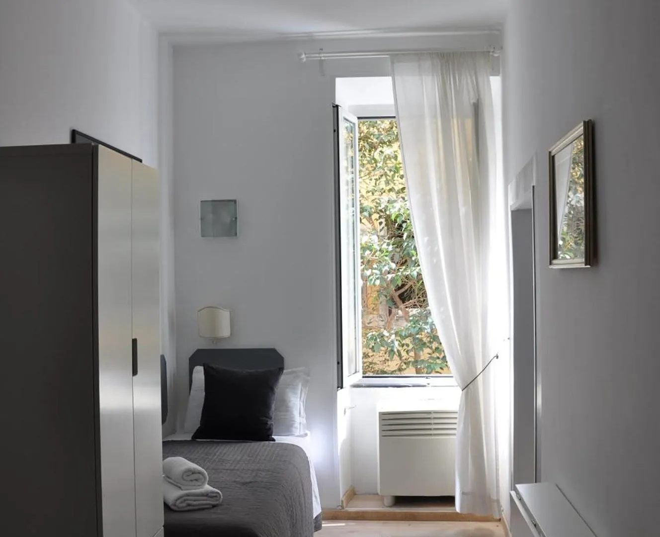Colosseo Studios Rome Guest house